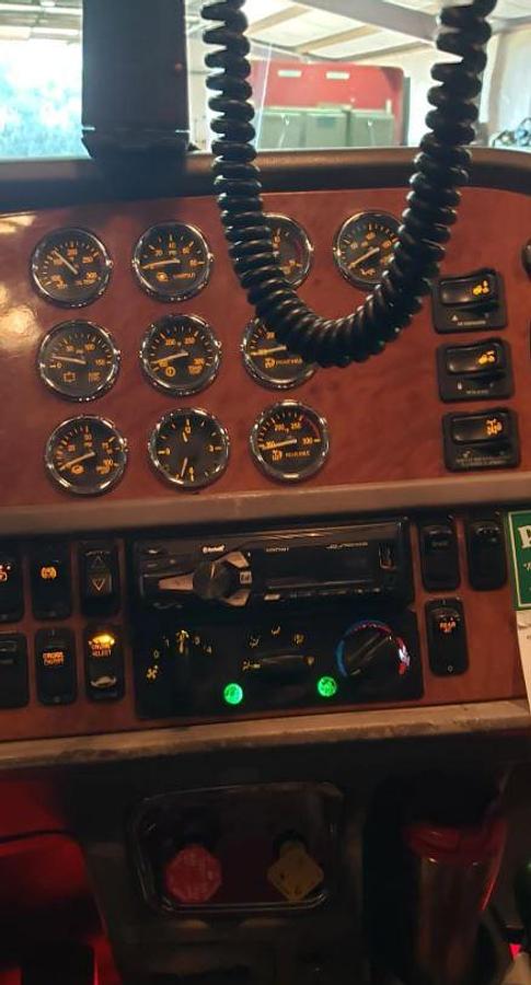 Used 2007 Peterbilt 379 EXHD Sleeper Semi Truck