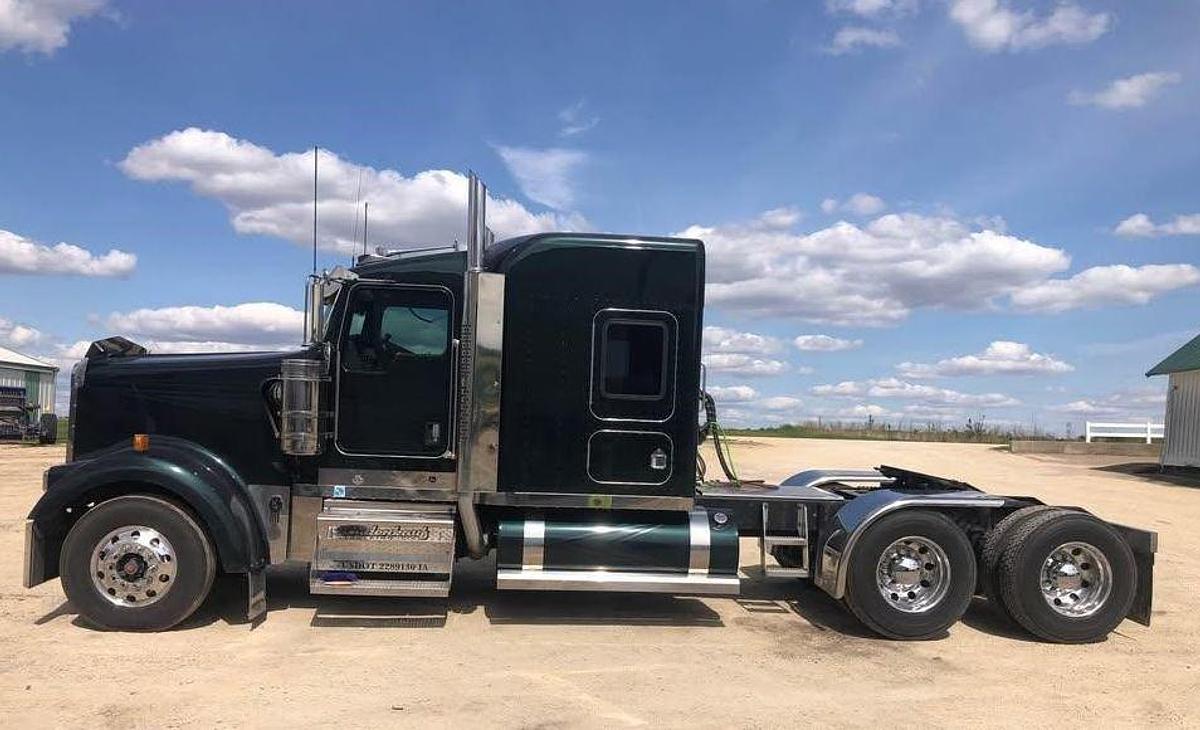 Used 2003 KENWORTH W900L