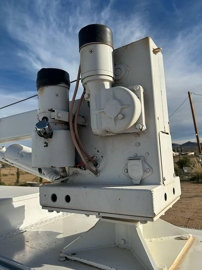 Used 2015 Ford F-550 4WD Service Truck