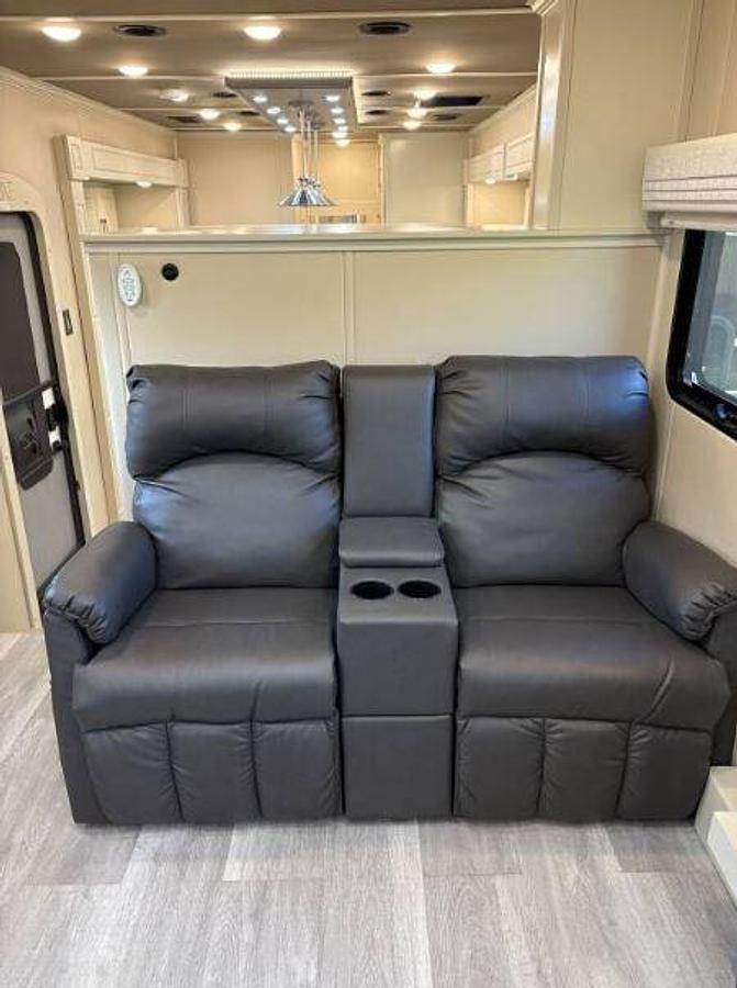 Used 2023 Luxe Elite 44FL Fifth Wheel
