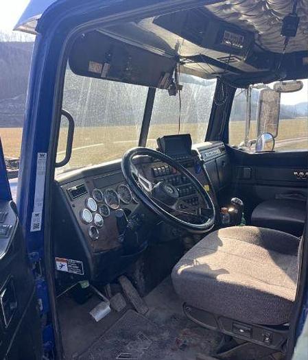 Used 2020 WESTERN STAR 4900