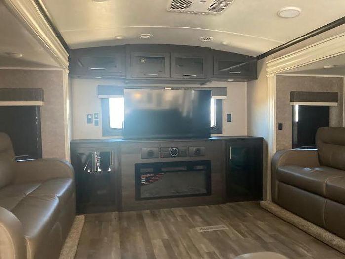 Used 2021 Jayco North Point 387RDFS