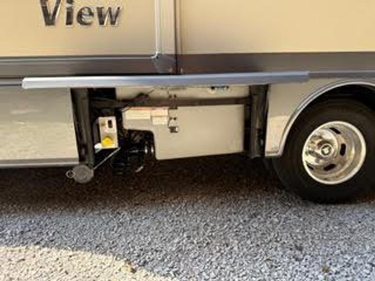 Used 2018 Winnebago View 24V Class C Motorhome