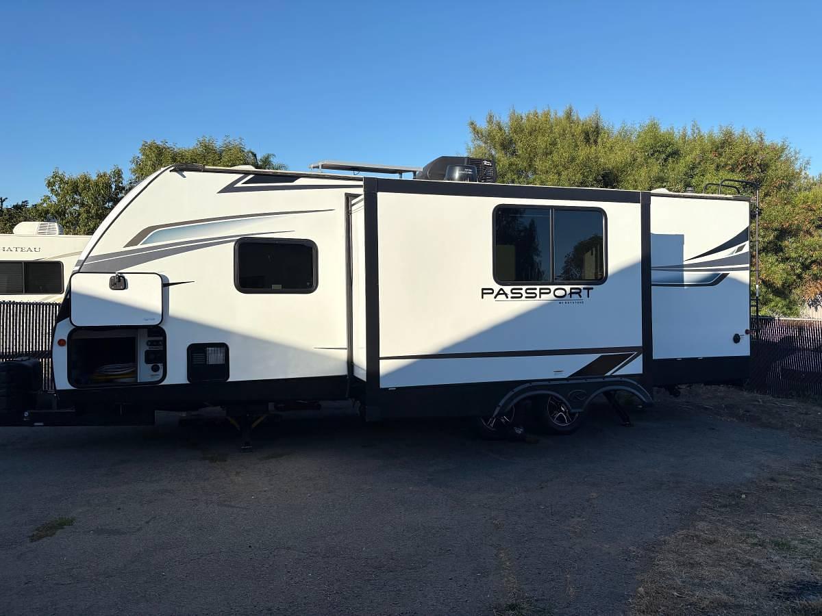 Used 2023 Keystone Passport Travel Trailer