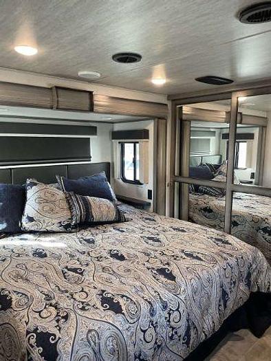 Used 2020 Keystone Montana 3854BR