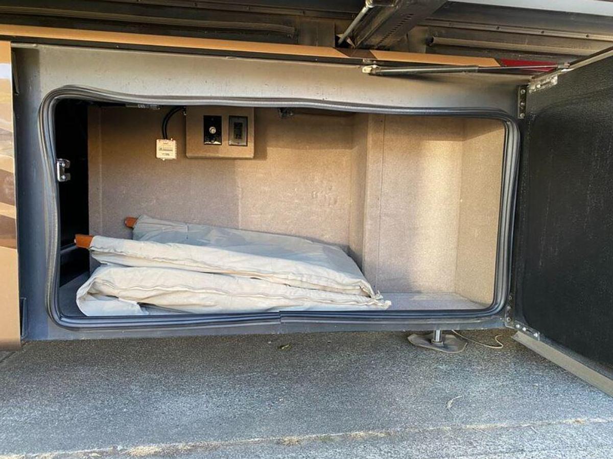 Used 2017 Entegra Aspire 42DEQ