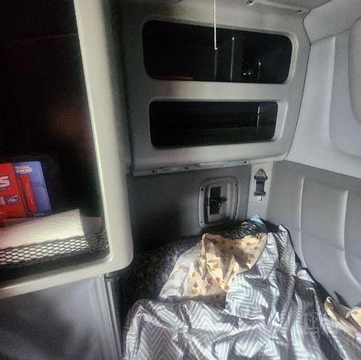 Used 2017 Peterbilt 367