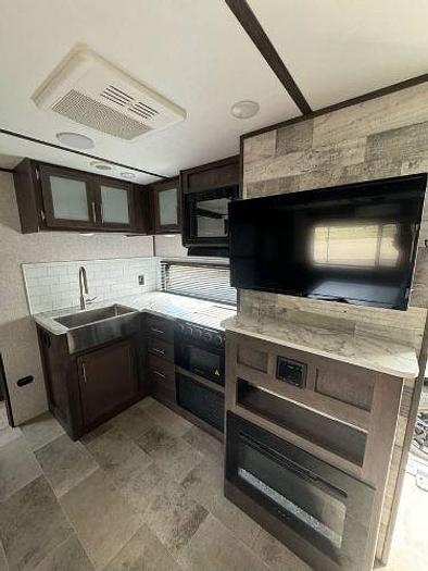 Used 2021 Dutchmen Coleman 245BHH