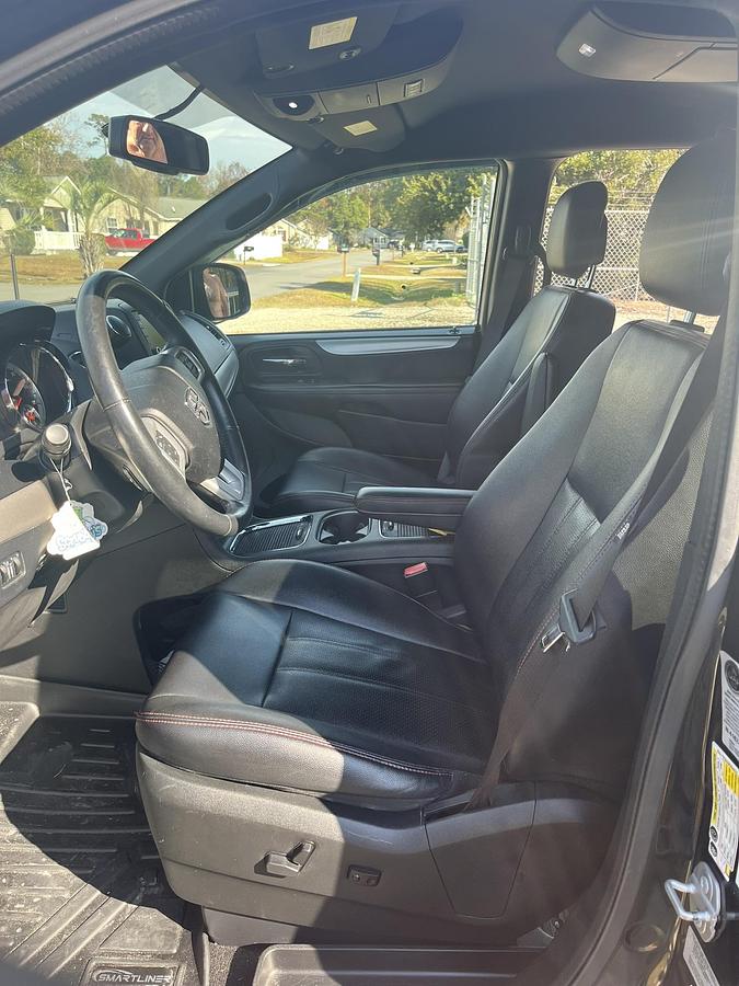 Used 2017 Dodge Grand Caravan GT Handicap Van