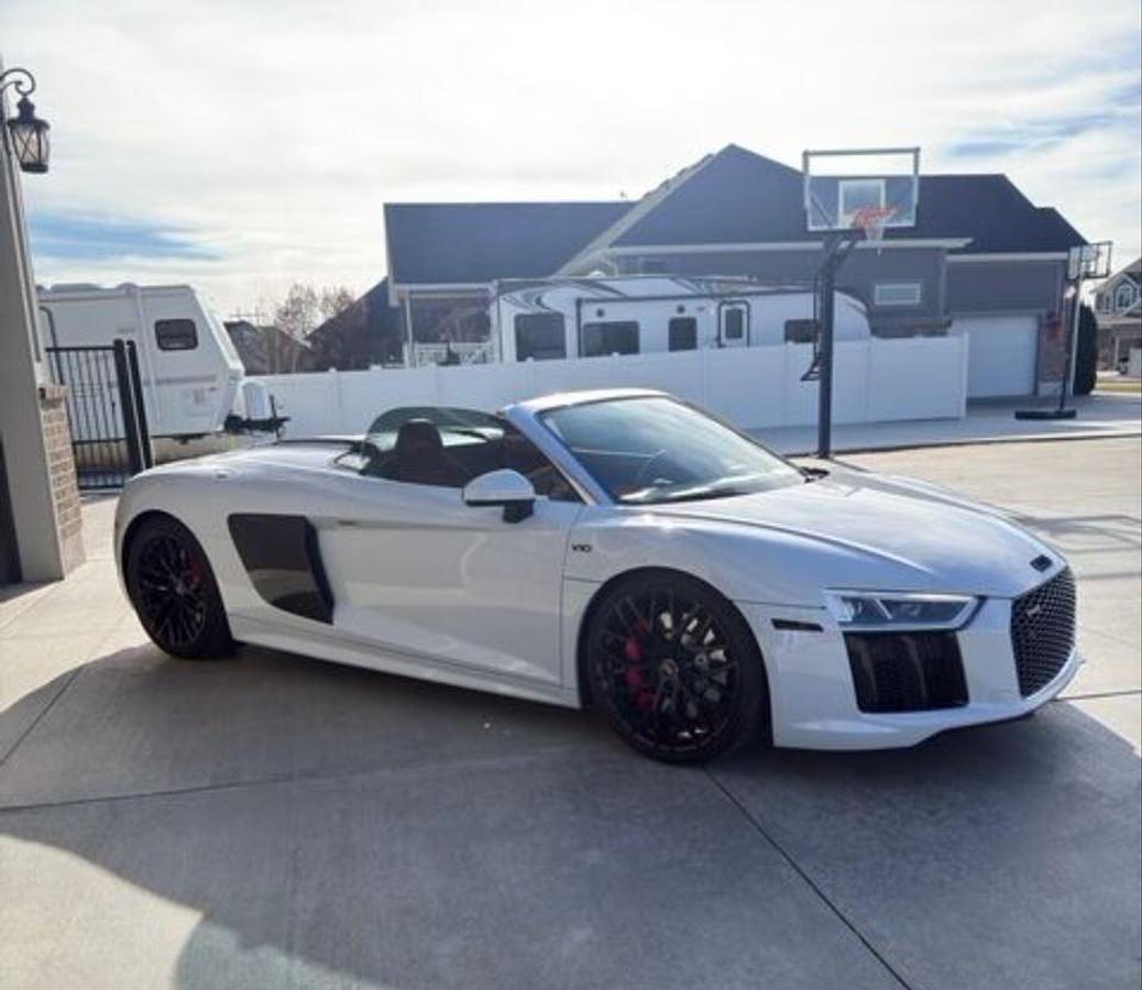 Used 2017 Audi R8 5.2 quattro V10 Spyder