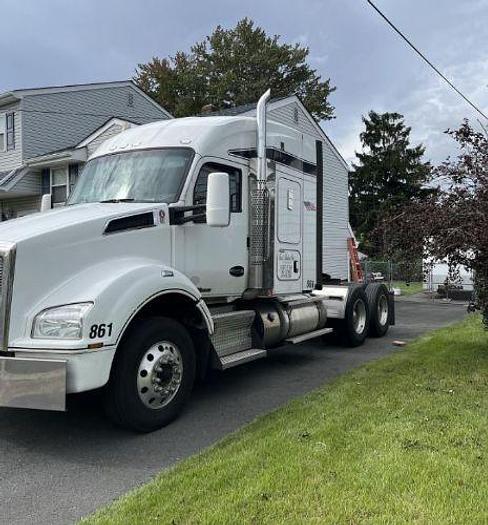 Used 2020 KENWORTH T880