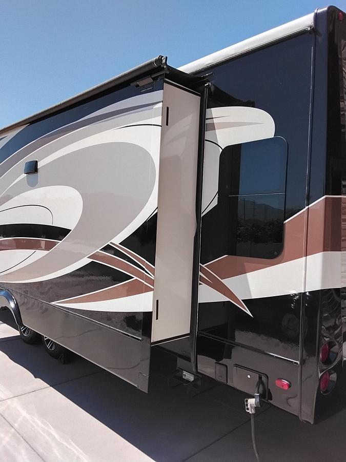 Used 2019 Heartland Landmark 365 Newport Fifth Wheel