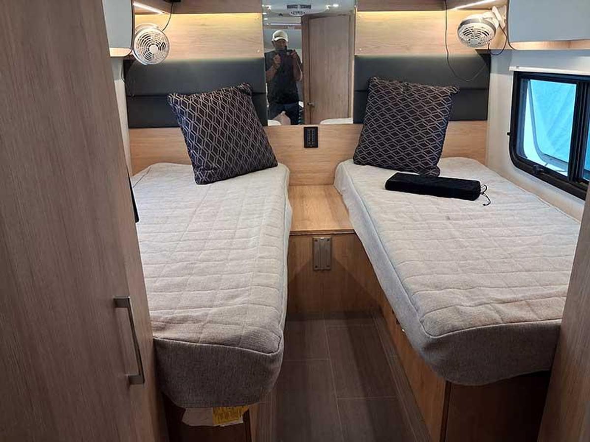 Used 2019 Leisure Travel Wonder 24RTB