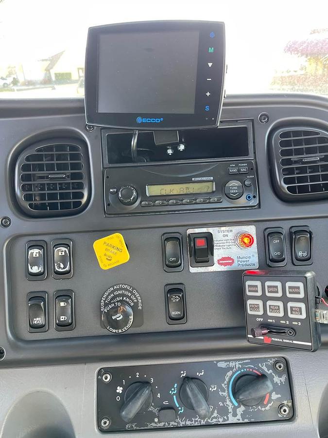 Used 2015 Freightliner M2