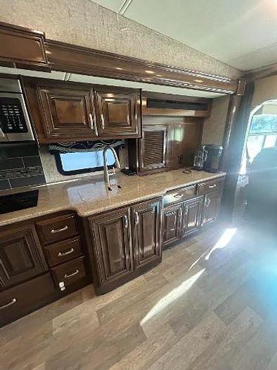 Used 2018 Thor Motor Coach Outlaw 37GP