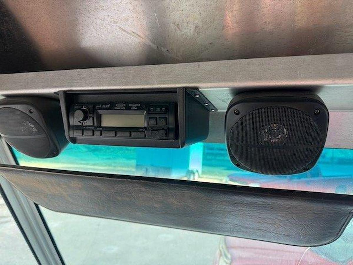 Used 2018 Ford P1000 Commercial Food Truck