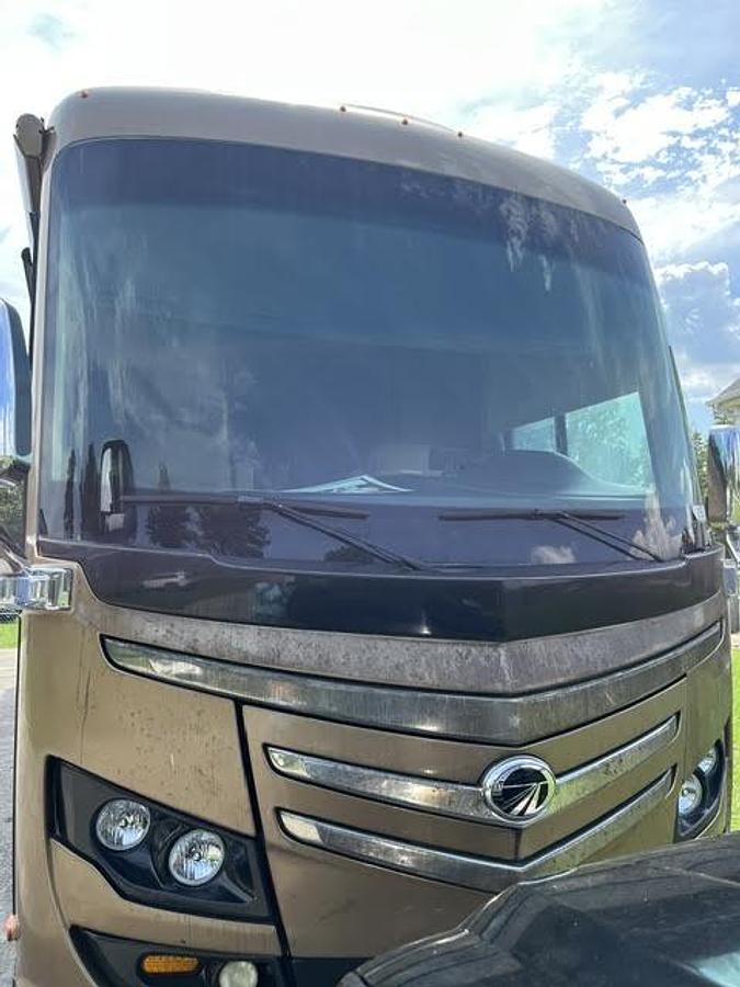 Used 2012 MONACO KNIGHT 40DT