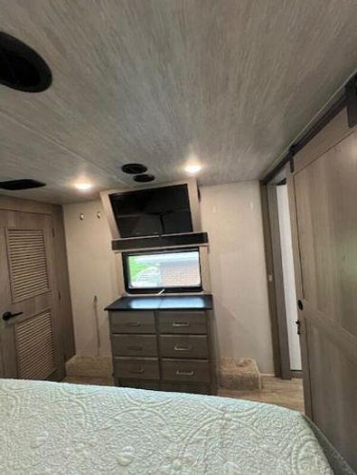 Used 2021 Keystone Montana Legacy 3791RD