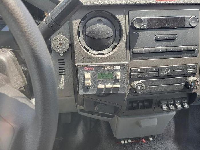 Used 2011 Ford F550 Mounted on Altec AT235