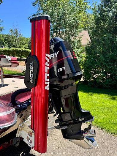 Used 2002 Triton Bass Master Classic