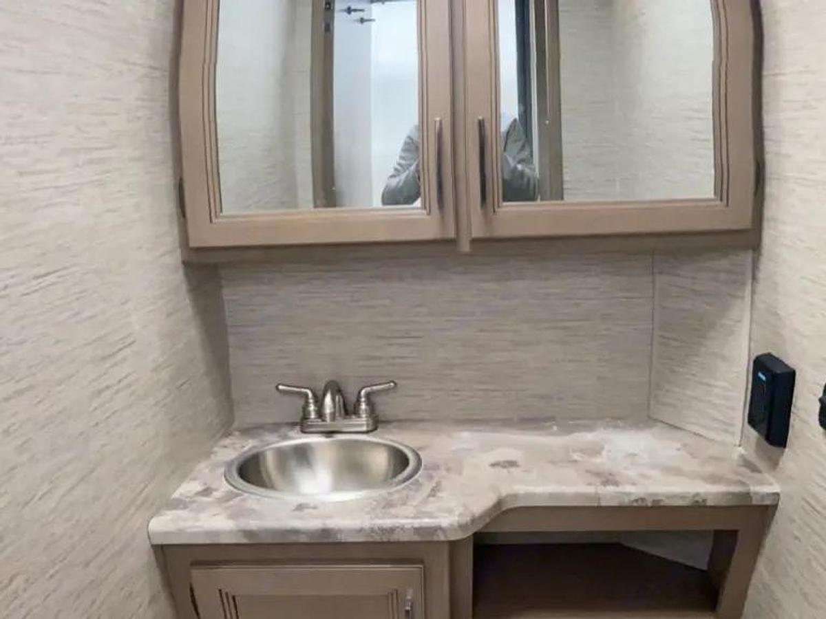 Used 2021 Thor Motor Coach Four Winds 28A Class C Motorhome