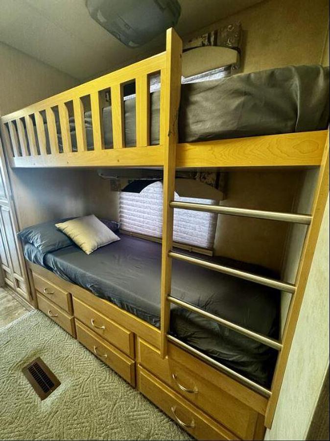 Used 2007 Newmar All Star 4154