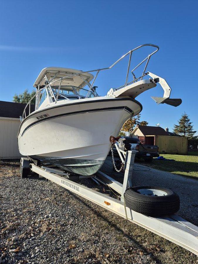 Used 1987 Grady White Sailfish 25 Sport Bridge