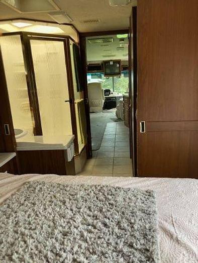 Used 2002 Fleetwood Revolution 38B