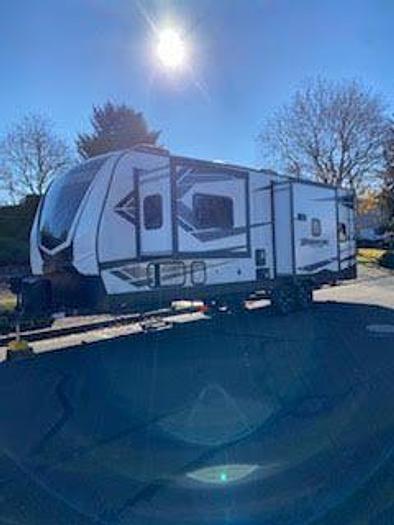 Used 2021 Grand Design Momentum