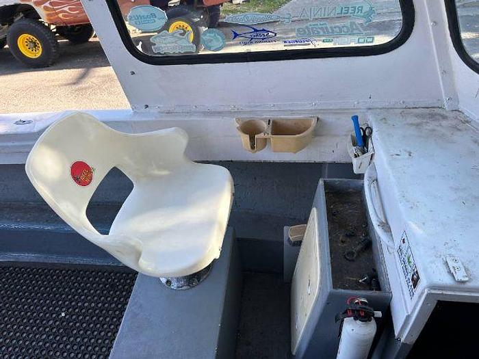 Used 1973 Caravelle Off-Shore Fishing Boat