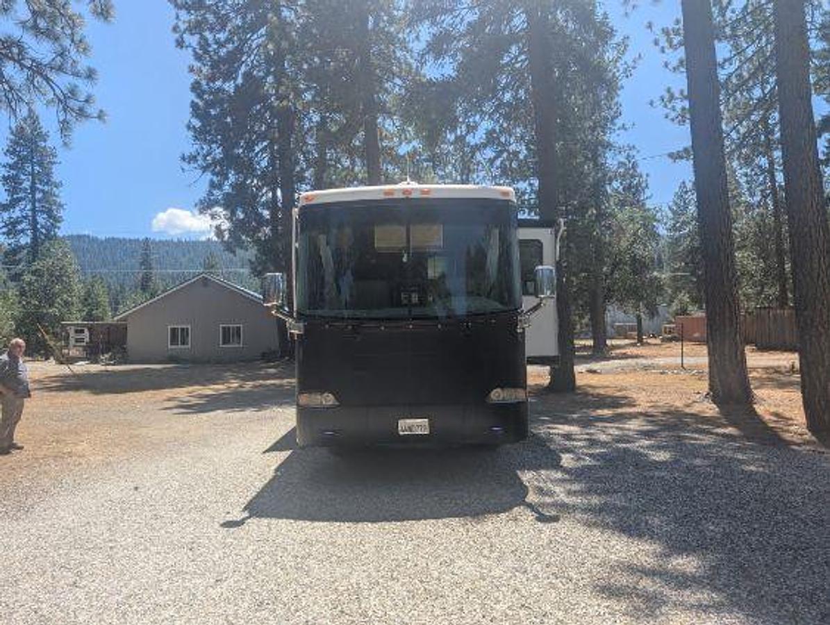Used 2002 Holiday Rambler Endeavor 38PST
