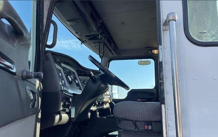 Used 2012 KENWORTH T660 and TIEMPTE 40' TRAILER