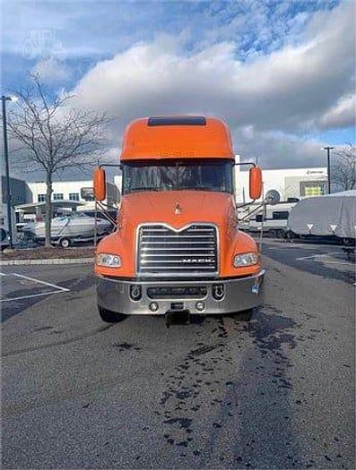 Used 2016 Mack PINNACLE CXU613