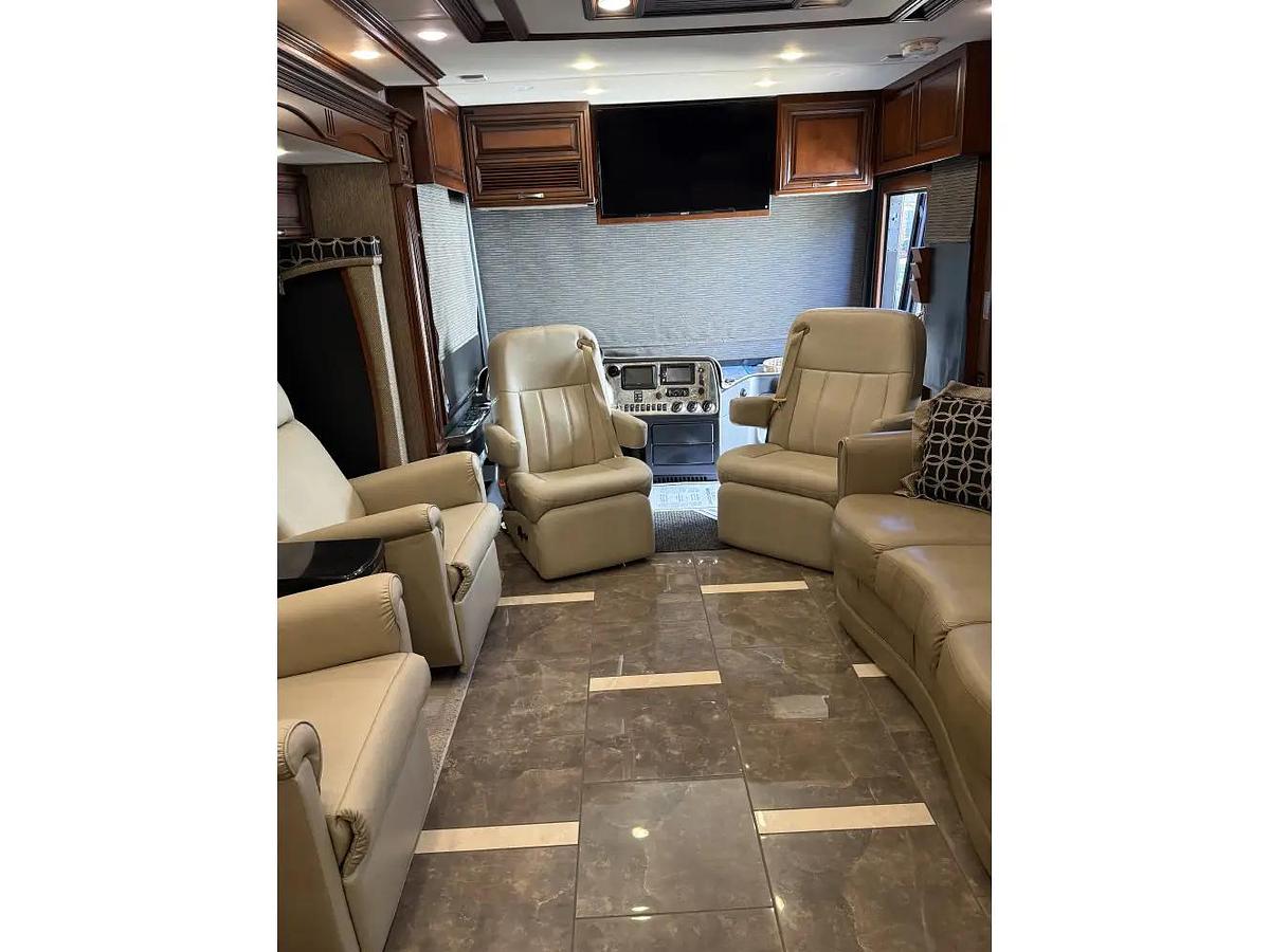 Used 2014 Newmar Mountain Aire 4369