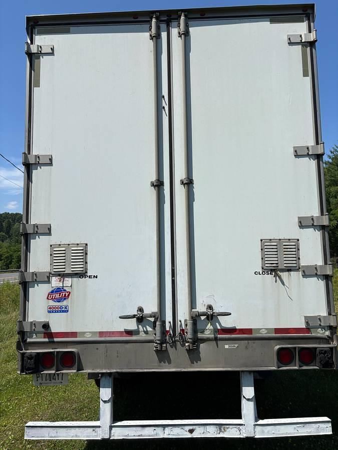 Used 2016 Utility 53' Dry Van Trailer – Swing Doors
