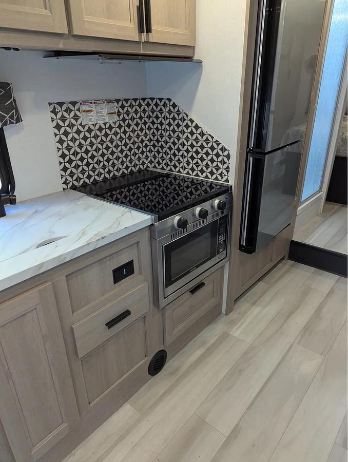 Used 2024 Forest River Sunseeker 3010DS