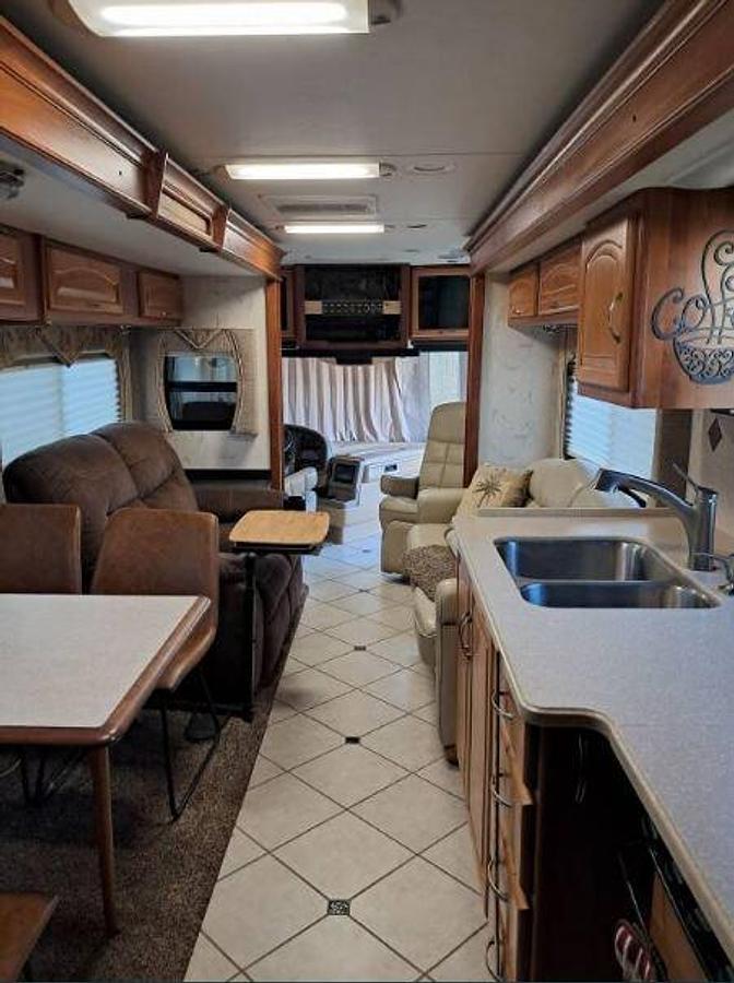 Used 2007 National TROPICAL 391LX Class A Motorhome