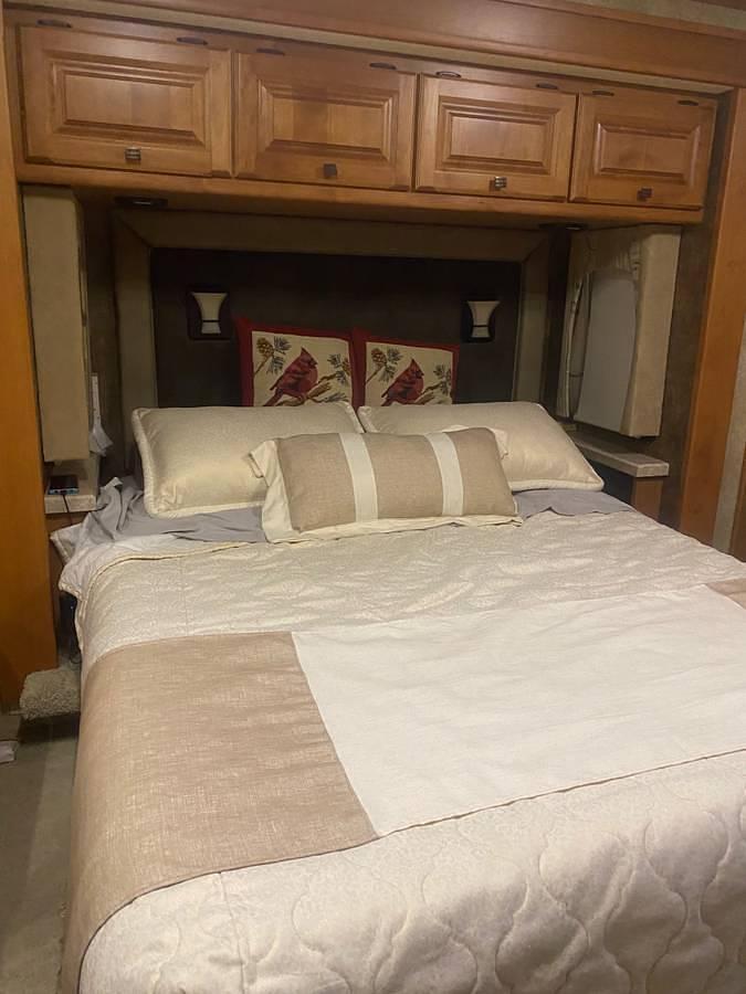 Used 2011 Tiffin Allegro Open Road RED Class A Motorhome & 2016 Jeep Trailhawk