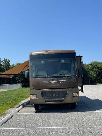 Used 2012 Winnebago Vista 26P