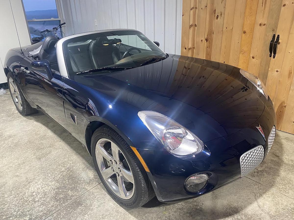 Used 2007 Pontiac Solstice Convertible