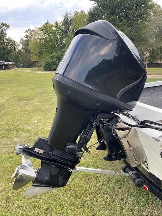 Used 2006 Triton Aluminum Fishing Boat