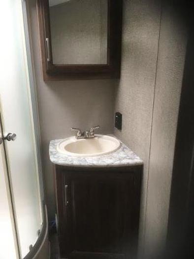 Used 2017 Keystone Cougar 26SABWE