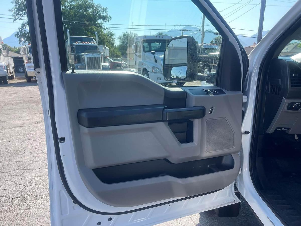 Used 2017 Ford F550 Long Flatbed Truck