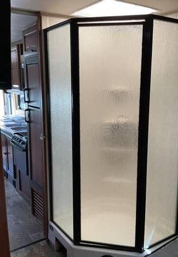 Used 2014 Coachman Leprechaun