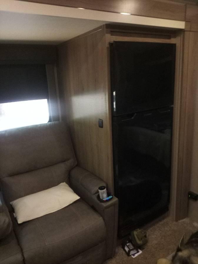 Used 2023 Grand Design Imagine 2400BH Travel Trailer