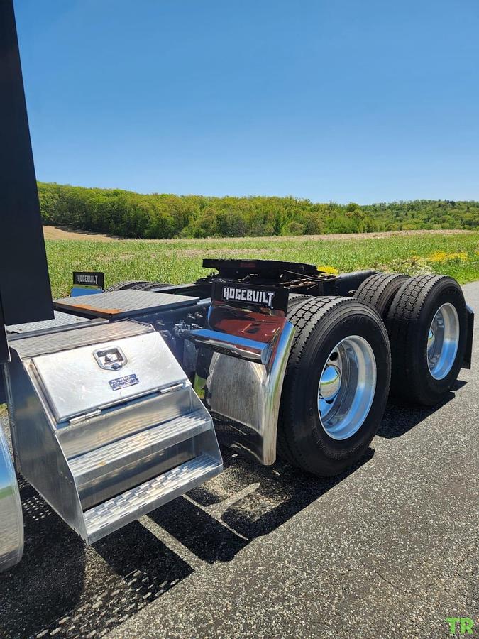 Used 2020 International LoneStar Sleeper Truck
