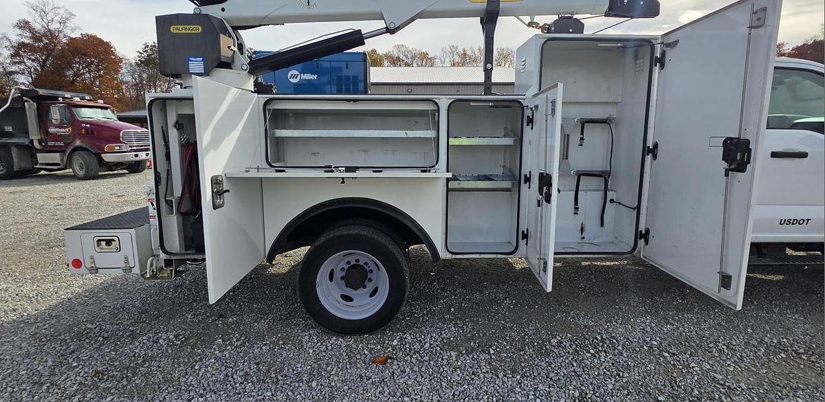 Used 2024 Ford F550 Crane Truck