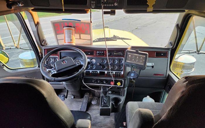 Used 2006 KENWORTH W900B with a 2006 Wilson Trailer