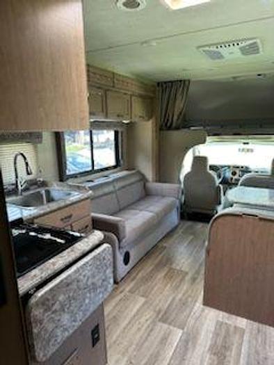 Used 2018 Thor Chateau