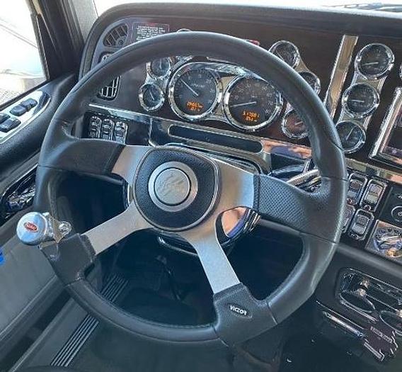 Used 2015 Peterbilt 389 Pride and Class